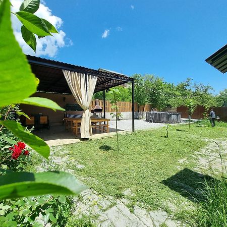 New Horizons , Apartment With 5 Bedrooms, Whole Apartment, Апартмент Целиком ดีลีจาน ภายนอก รูปภาพ